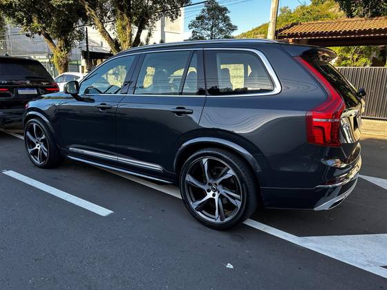 VOLVO XC90 2.0 T8 HYBRID MOMENTUM AWD GEARTRONIC VOLVO XC90 2.0 T8 HYBRID MOMENTUM AWD GEARTRONIC